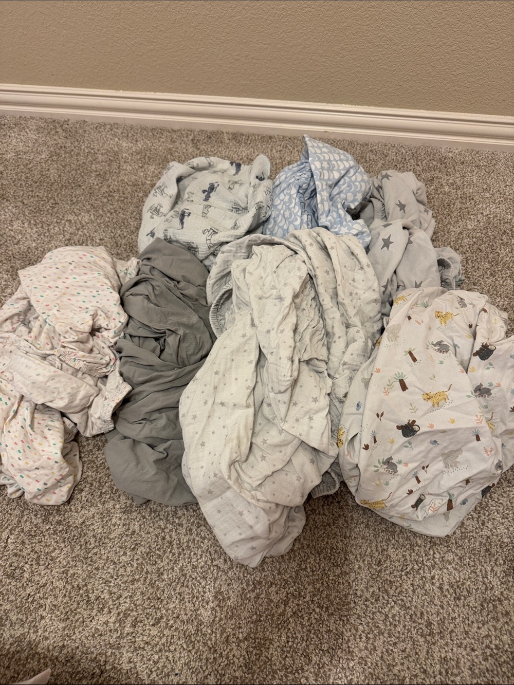 Crib sheets - Picture 1 of 5